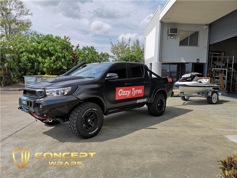 HILUX_SUPREME_OZZY_TYRE_Vinyl wrapping